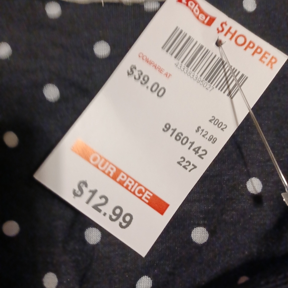 Pretty black top size medium. Brand new with tag on. - Picture 3 of 3